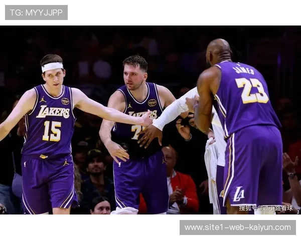 哈姆增加詹姆斯里夫斯同场时间 湖人关键战前强化核心化学反应 哈姆增加詹姆斯里夫斯同场时间 湖人关键战前强化核心化学反应